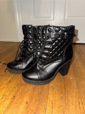 G by Guess Black Quilted Lace-Up Heeled Ankle Boots